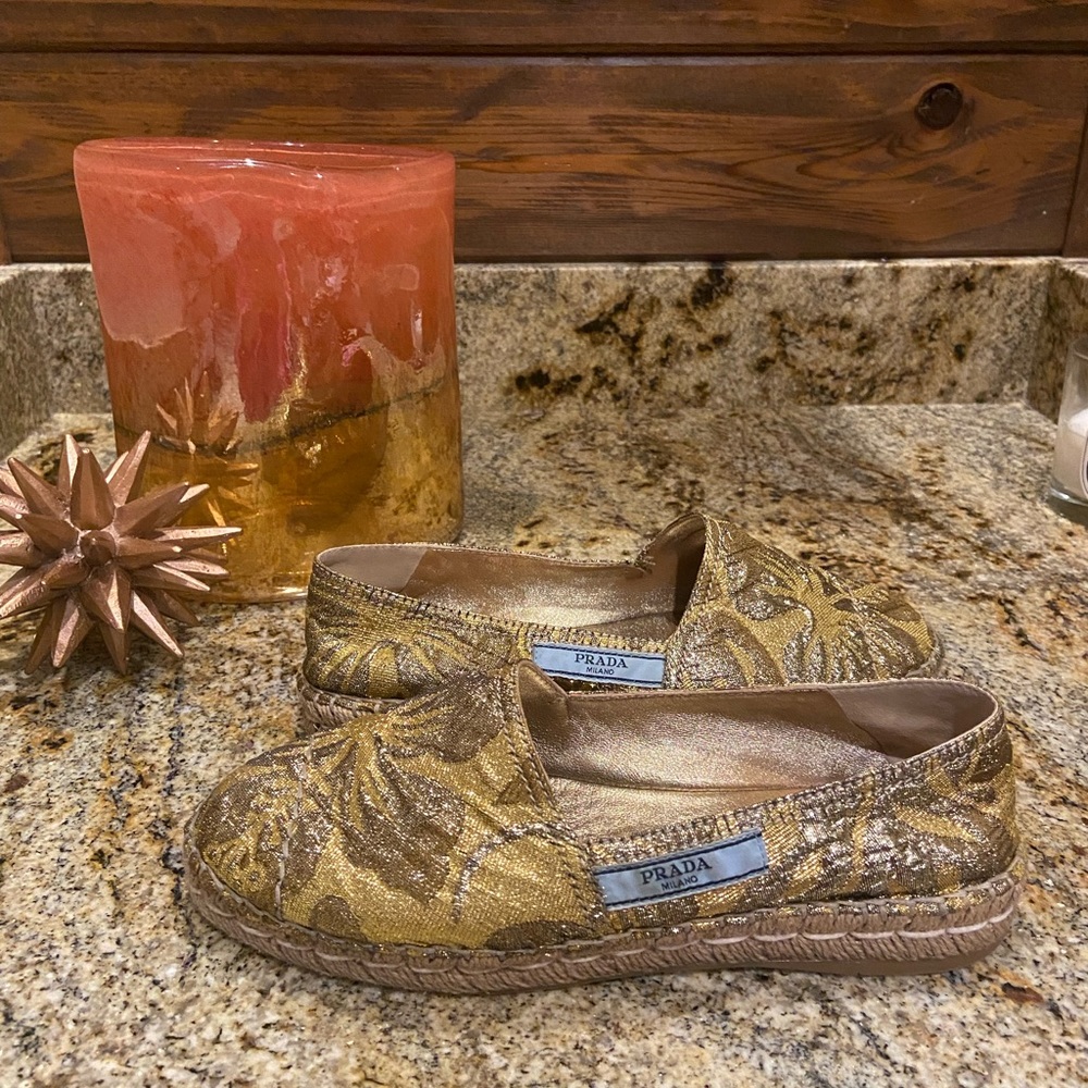 PRADA Gilded golden flat espadrilles. Size 37.5